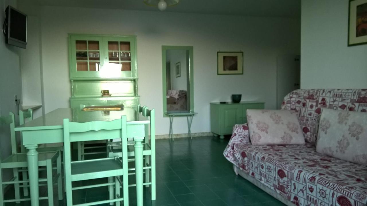 Appartamento In Villa Fortunata Terra Marina Serra Exteriör bild